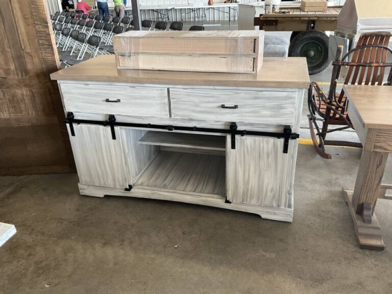 haiti-benefit-auction-items-buffet-table