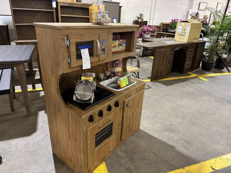 haiti-benefit-auction-items-play-kitchen